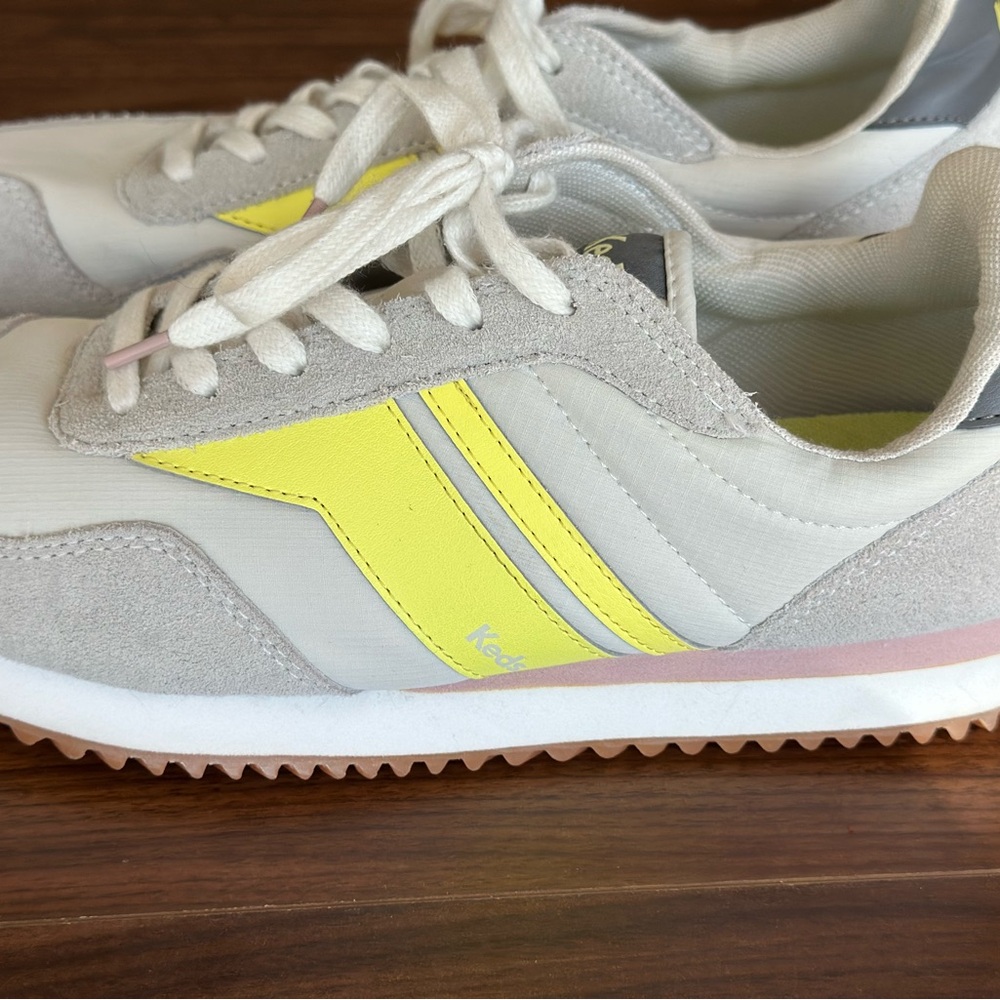 Keds Women's Light Gray and Bright Yellow Sneakers